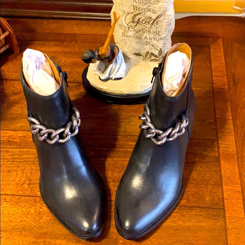 Brand new Corso Como black Booties